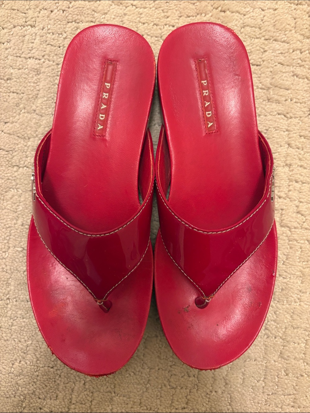 Prada Red Patent Leather flip flop Sandals - Picture 2 of 9
